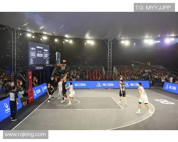 武汉篮球队配合默契创新高引领全国篮球新潮流